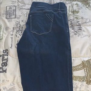Blue jean straight leg jeans. Size 16 Apt 9